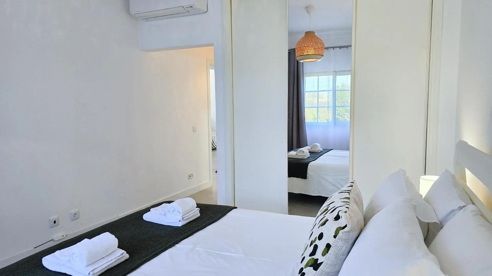 Casa Caravela - Spacious Villa, Sunny Swimming Pool & Bbq Lagoa  0*, Lagoa (Algarve)