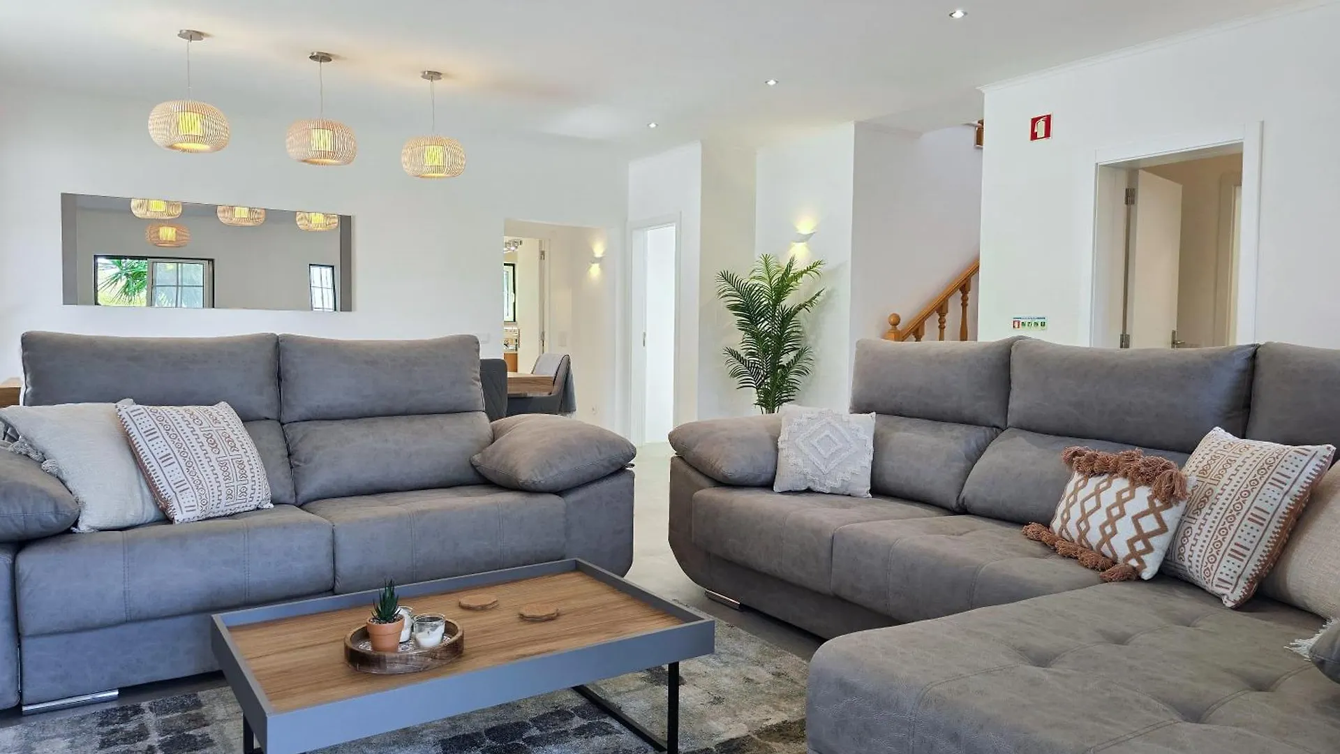 Holiday home Casa Caravela - Spacious Villa, Sunny Swimming Pool & Bbq Lagoa