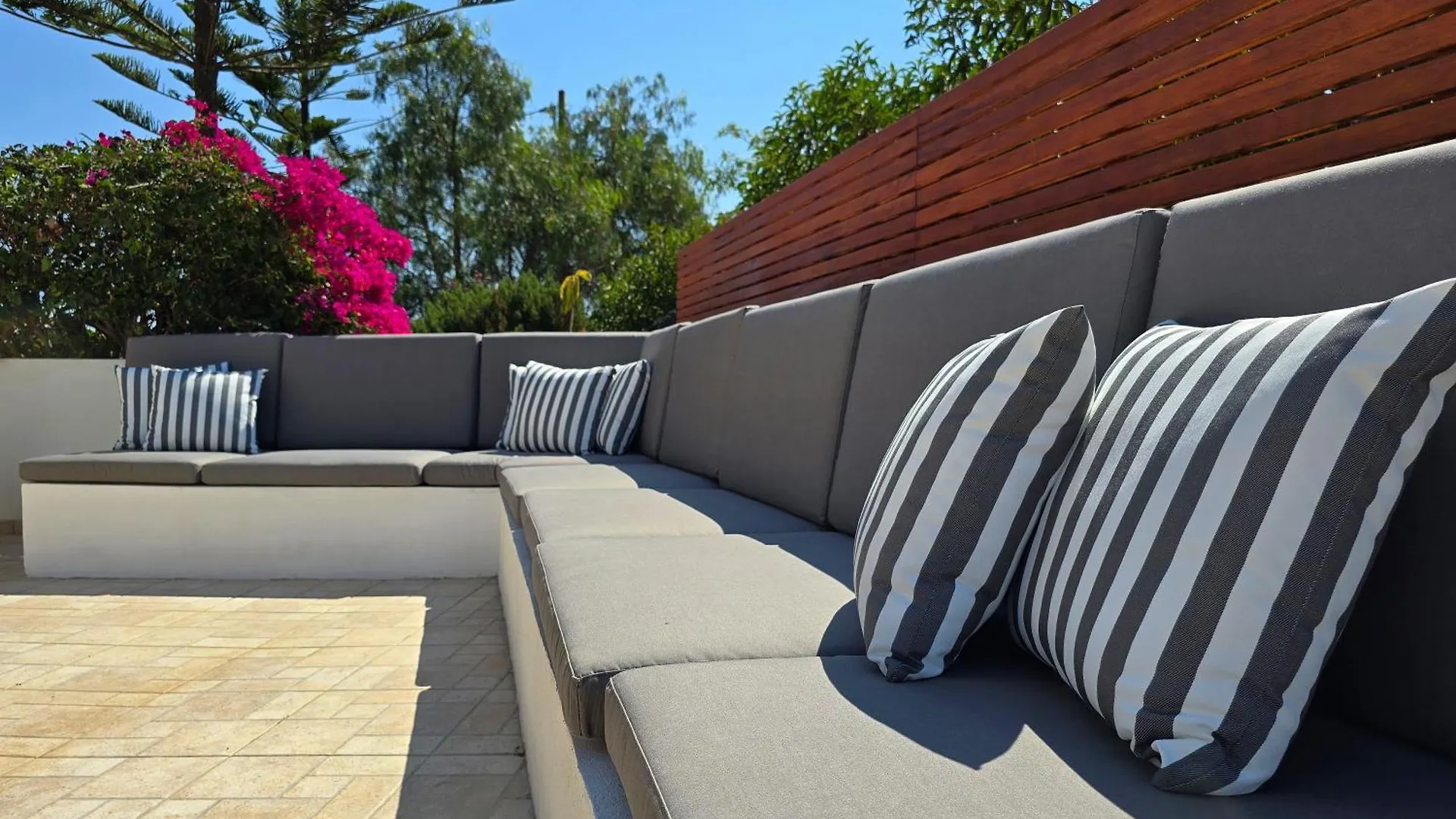 Casa Caravela - Spacious Villa, Sunny Swimming Pool & Bbq Lagoa  0*, Lagoa (Algarve)