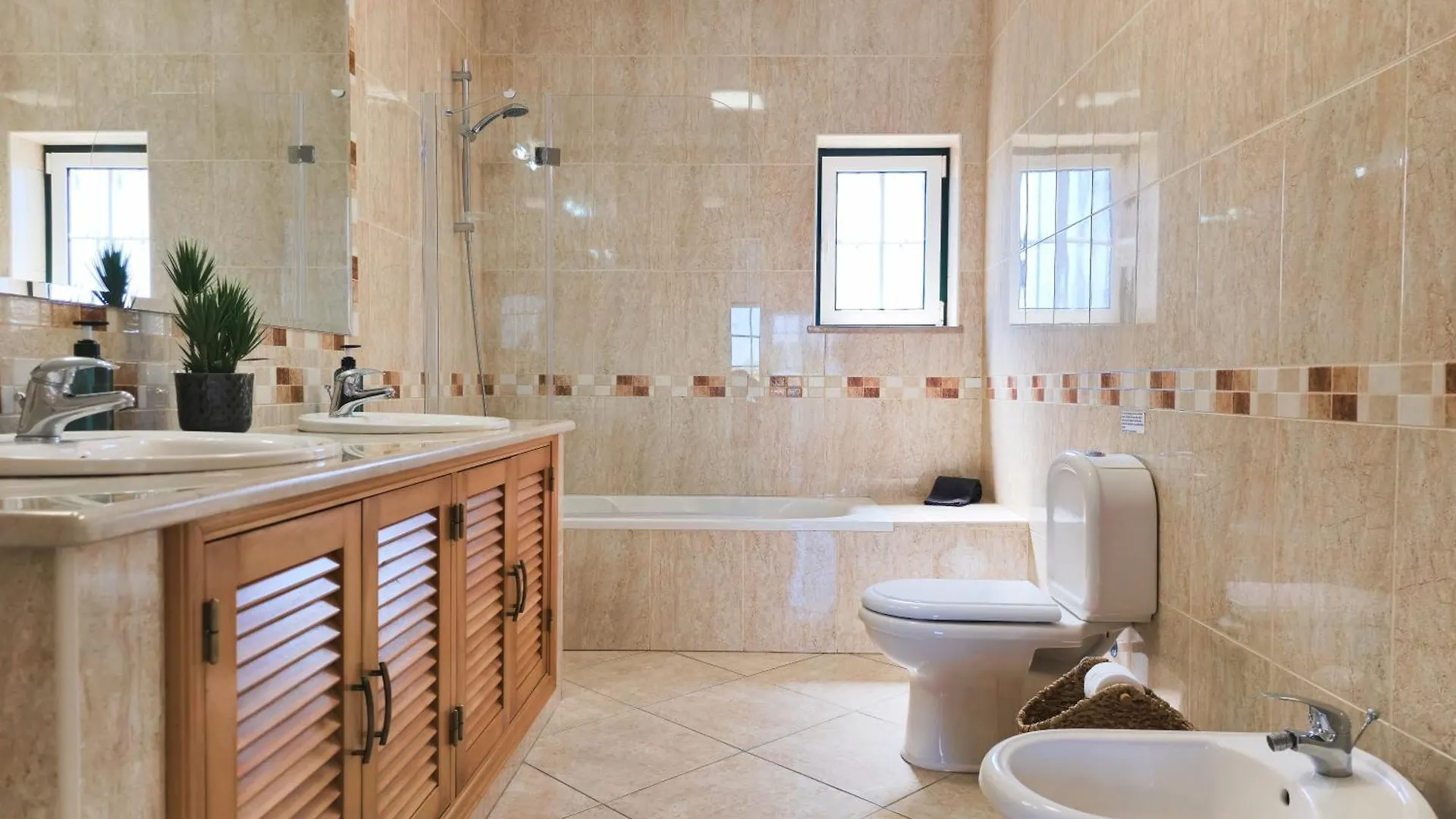 Casa Caravela - Spacious Villa, Sunny Swimming Pool & Bbq Lagoa  0*, Lagoa (Algarve) Portugal