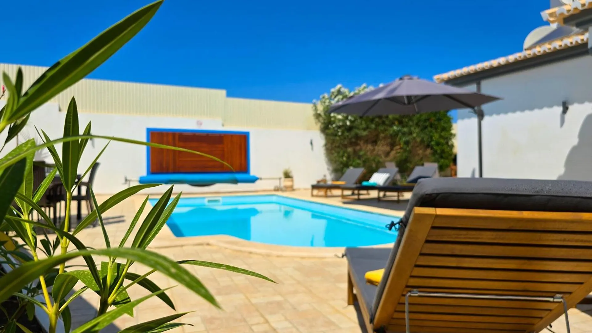Casa Caravela - Spacious Villa, Sunny Swimming Pool & Bbq Lagoa  Lagoa (Algarve)
