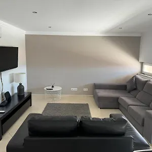 Modern 2 Bed 5km Carvoeiro Lagoa (Algarve)